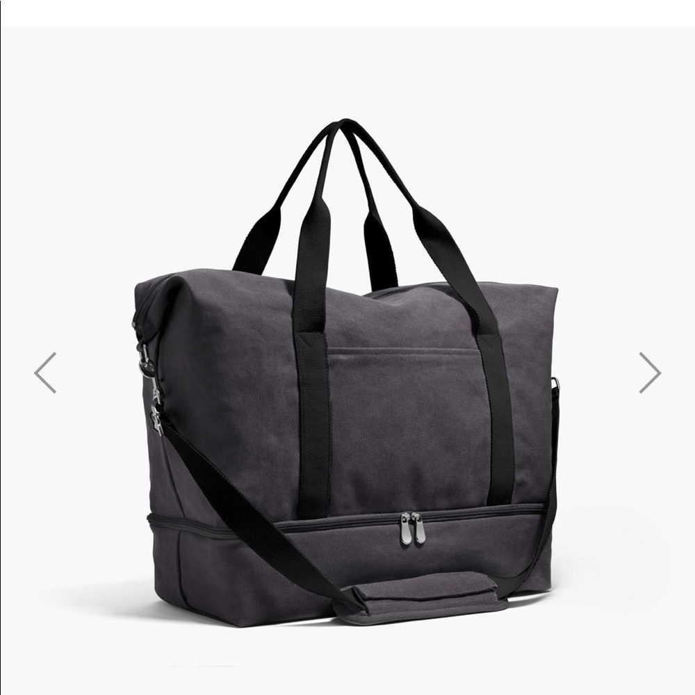 Lo & Sons Catalina Deluxe Weekender Bag - NWOT